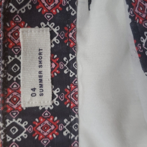 Gap "Summer Short" size 4 Shorts - Picture 3 of 5